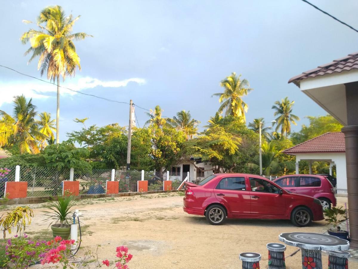 Desa Besut Inn カンポン・クアラ・ベシュット エクステリア 写真